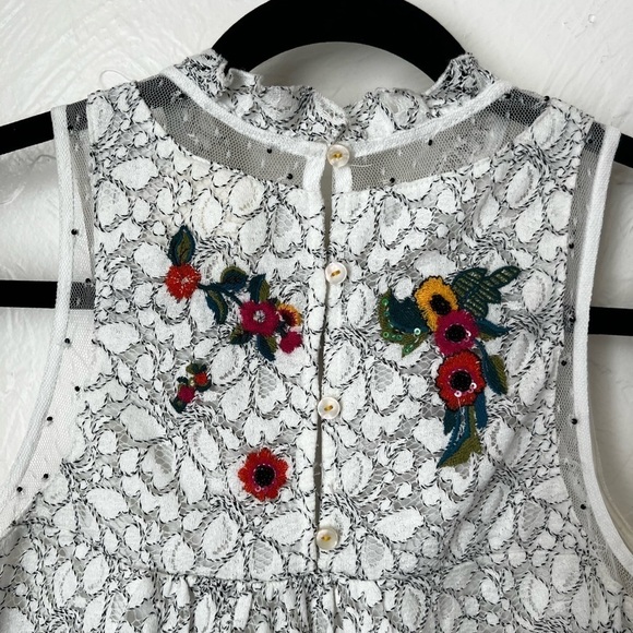 Anthropologie Maeve Macie lace embroidered beaded sleeveless top▪️size 0 - Picture 8 of 10